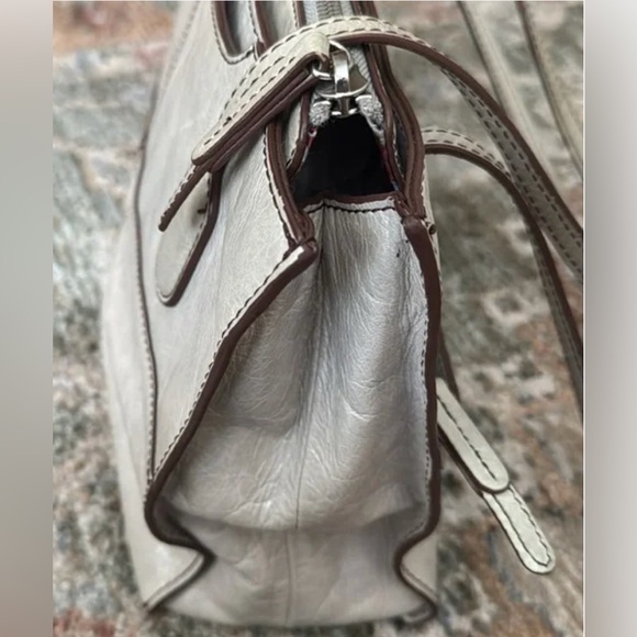 Hobo International Friar Leather Shoulder Bag Taupe Beige Boho Classic - Picture 4 of 12